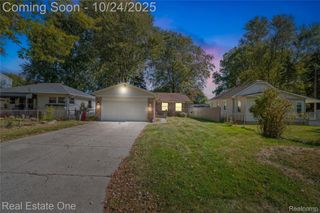 39058 Charbeneau Street, Clinton Charter Township, MI 48036
