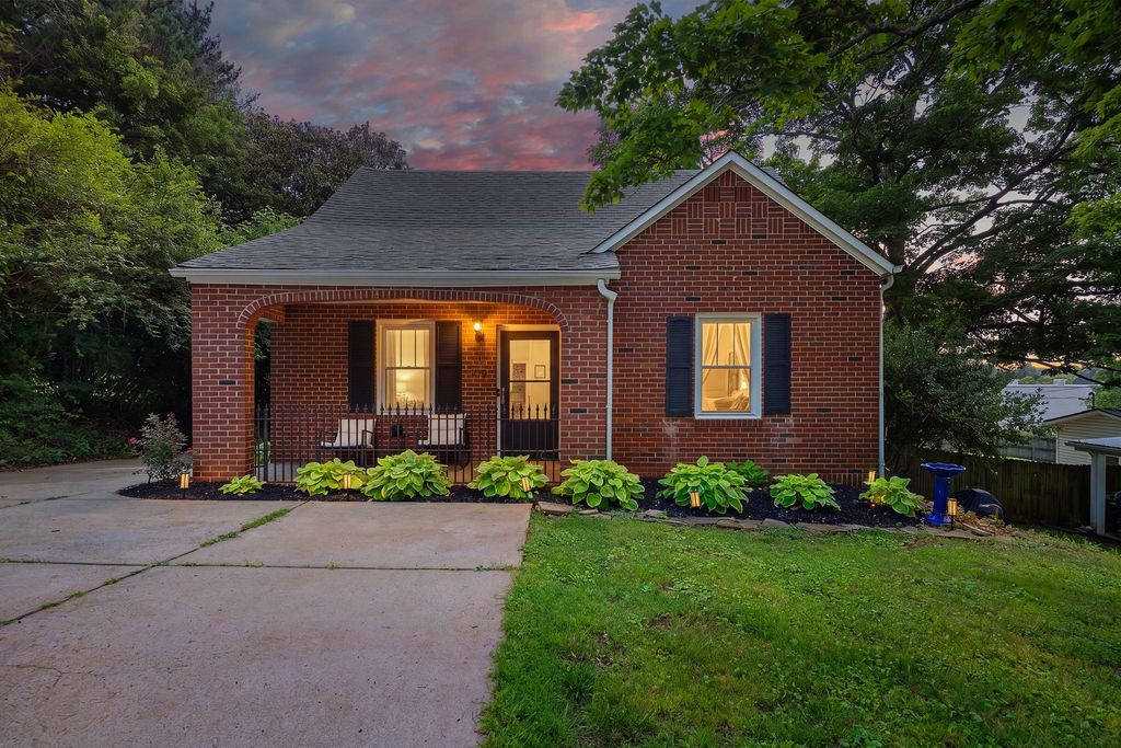 109 Rudolph Dr, Clarksville, TN 37040