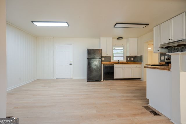 843 White Oak Drive, Forest Park, GA 30297