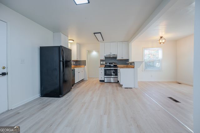 843 White Oak Drive, Forest Park, GA 30297