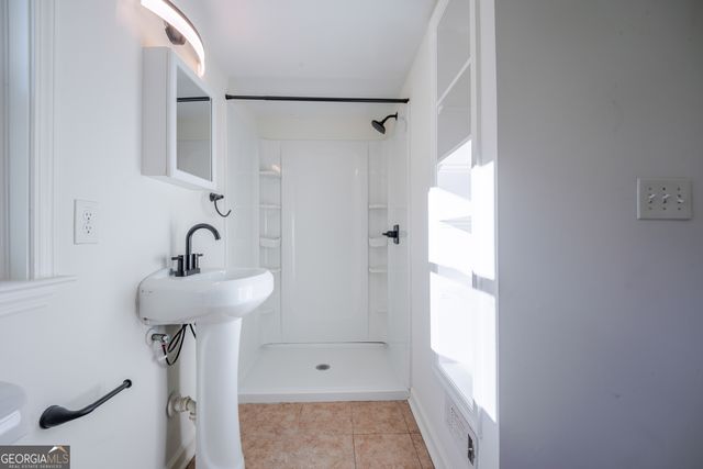 843 White Oak Drive, Forest Park, GA 30297