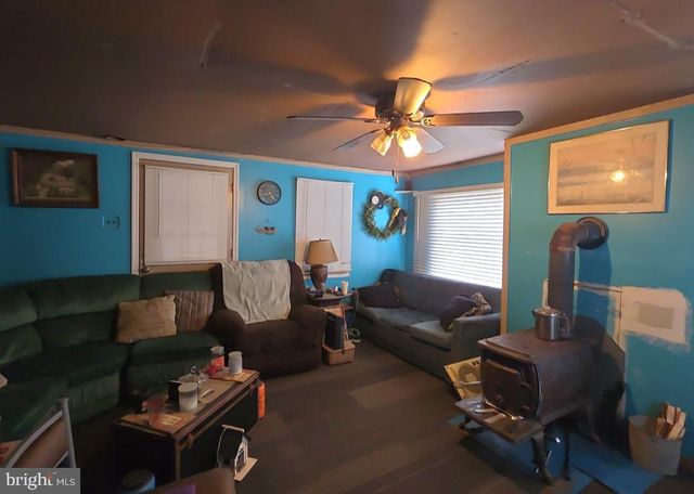 305 MAIN ST, Newport, NJ 08345