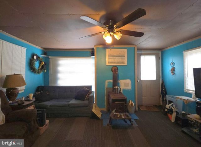 305 MAIN ST, Newport, NJ 08345