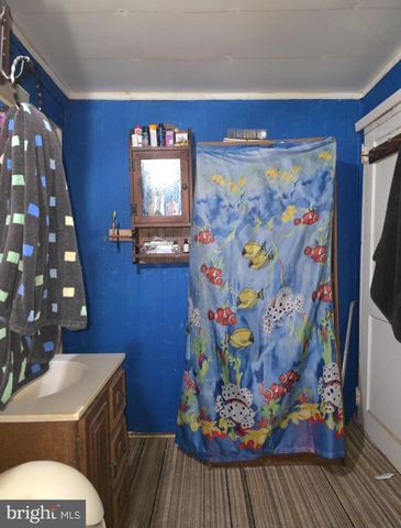 305 MAIN ST, Newport, NJ 08345