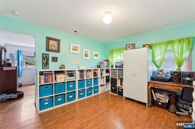 300 Spring Valley Road, Paramus, NJ 07652