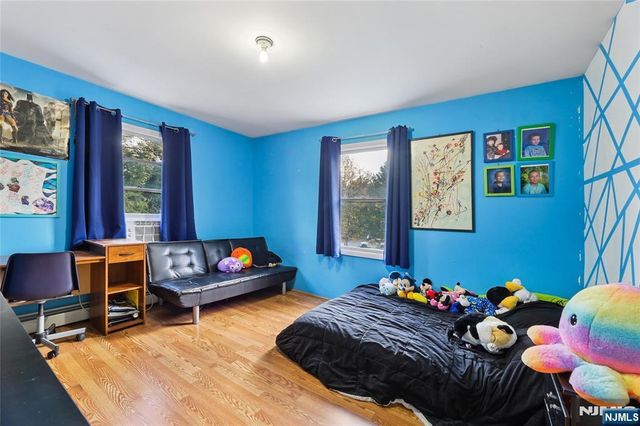 300 Spring Valley Road, Paramus, NJ 07652