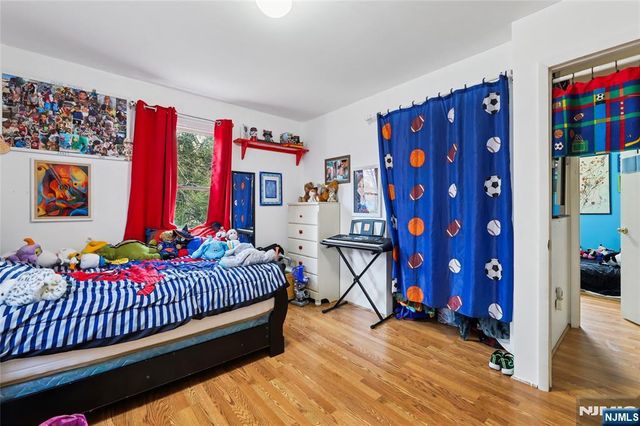 300 Spring Valley Road, Paramus, NJ 07652