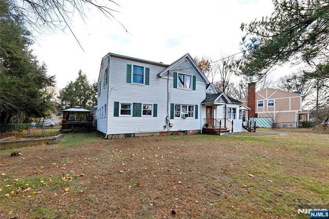 300 Spring Valley Road, Paramus, NJ 07652