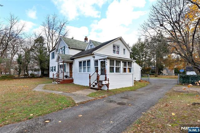 300 Spring Valley Road, Paramus, NJ 07652