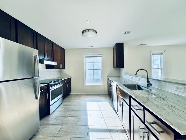 60 Merrell Avenue 60, Stamford, CT 06902