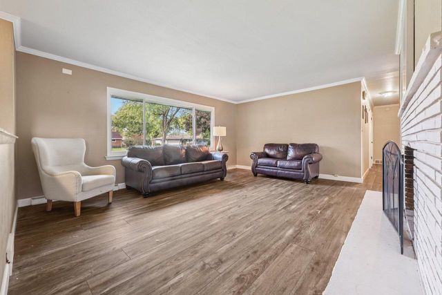 200 N 165th STREET, Brookfield, WI 53005