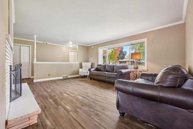 200 N 165th STREET, Brookfield, WI 53005