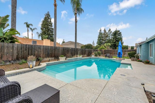 2411 E Salem Avenue, Fresno, CA 93720