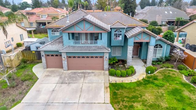 2411 E Salem Avenue, Fresno, CA 93720