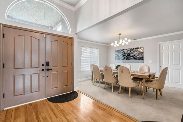 2411 E Salem Avenue, Fresno, CA 93720