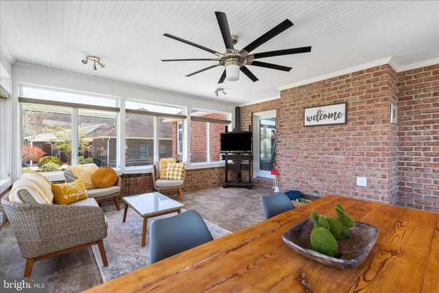 139 TEE CT, New Market, VA 22844