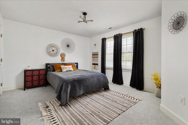 139 TEE CT, New Market, VA 22844
