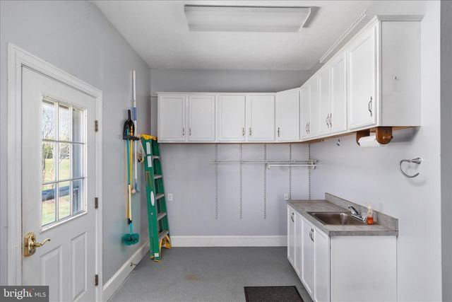 139 TEE CT, New Market, VA 22844