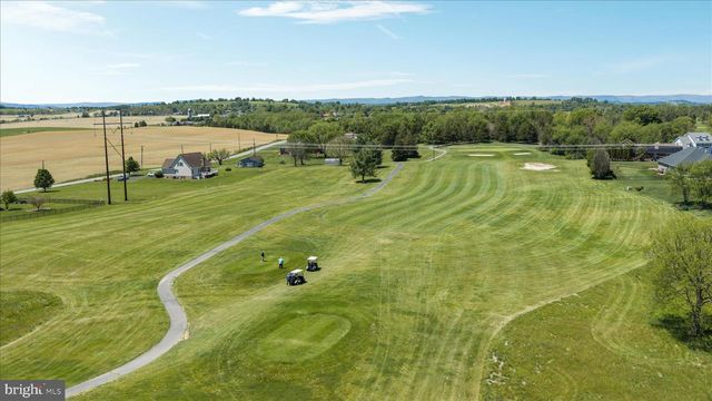 139 TEE CT, New Market, VA 22844