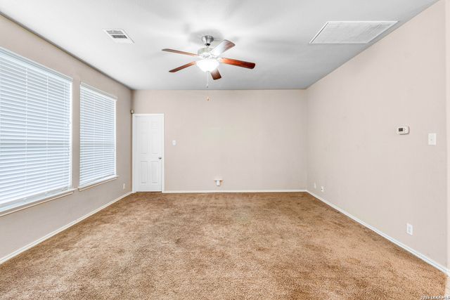 8715 DOVE OAK LN, San Antonio, TX 78254