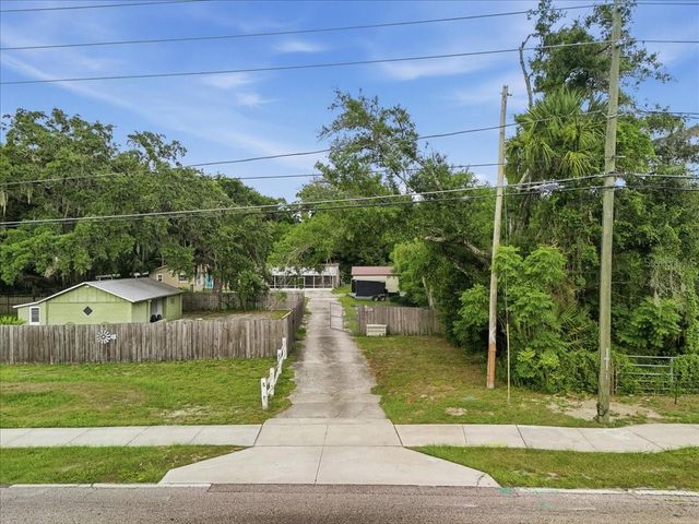 8095 ROSE AVENUE, Orlando, FL 32810