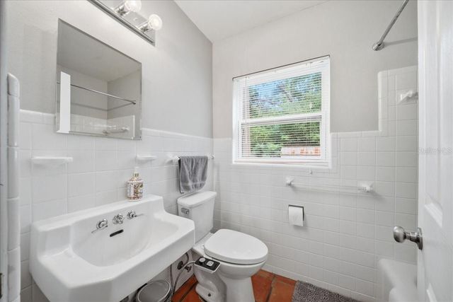 8095 ROSE AVENUE, Orlando, FL 32810