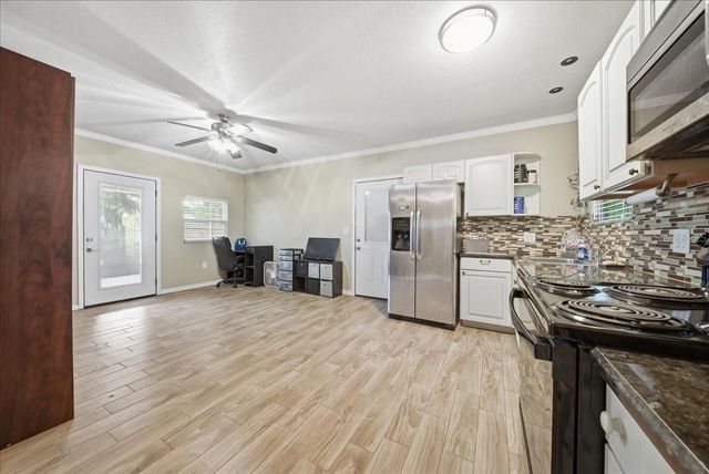 8095 ROSE AVENUE, Orlando, FL 32810