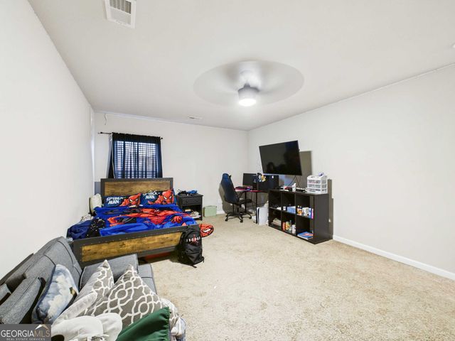 197 Stocks Circle, West Point, GA 31833