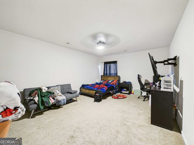 197 Stocks Circle, West Point, GA 31833