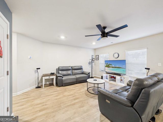 197 Stocks Circle, West Point, GA 31833