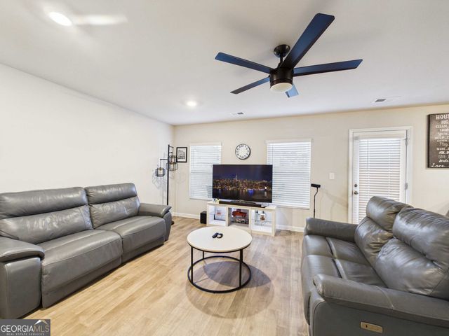 197 Stocks Circle, West Point, GA 31833