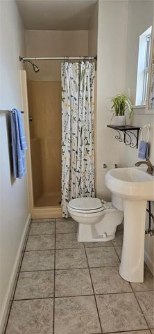 1610 27TH AVENUE N, St Petersburg, FL 33713