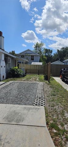 1610 27TH AVENUE N, St Petersburg, FL 33713