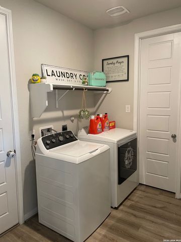 14443 Camperdown, San Antonio, TX 78245