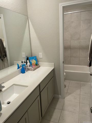 14443 Camperdown, San Antonio, TX 78245