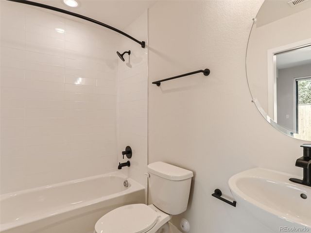 5352 Carr D, Arvada, CO 80002