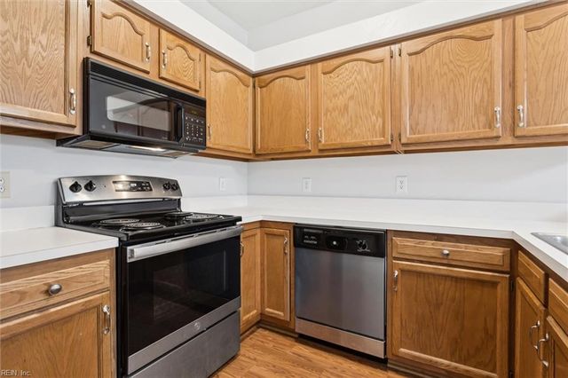 134 Nantucket PL, Newport News, VA 23606