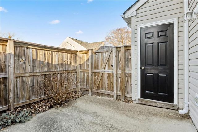 134 Nantucket PL, Newport News, VA 23606