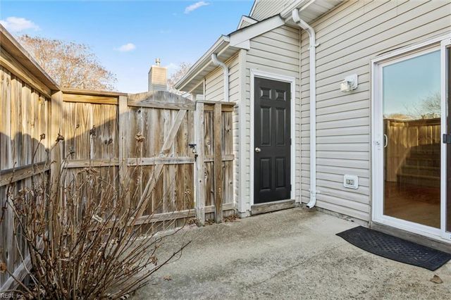 134 Nantucket PL, Newport News, VA 23606