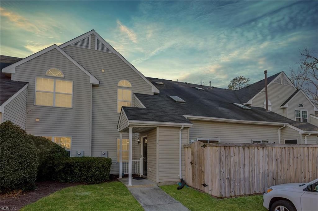134 Nantucket PL, Newport News, VA 23606