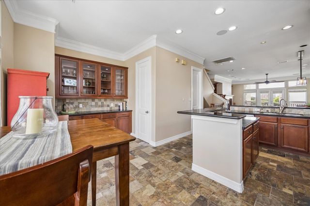 627 Hartman Street, Houston, TX 77007