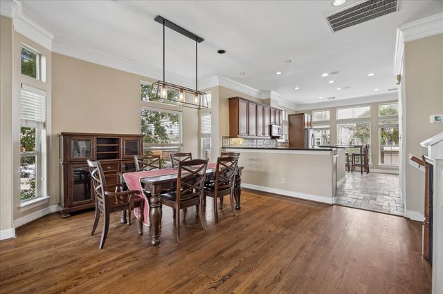 627 Hartman Street, Houston, TX 77007