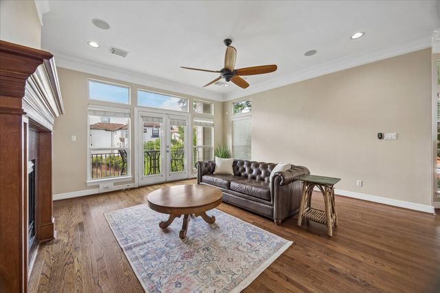 627 Hartman Street, Houston, TX 77007