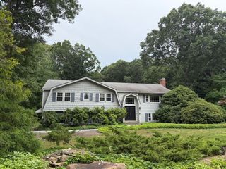 35 Williams Rd 35, Sharon, MA 02067