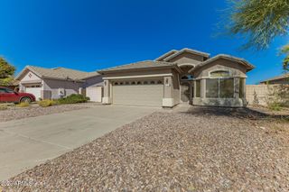 3752 E THUNDERHEART Trail, Gilbert, AZ 85297
