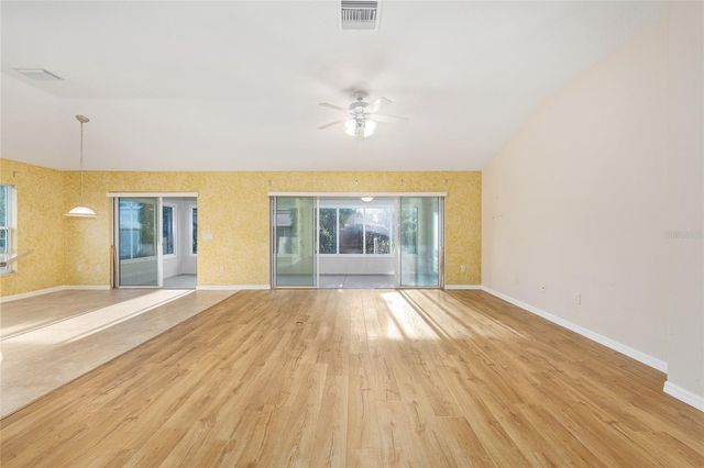 1271 WHEELING WAY, The Villages, FL 32162