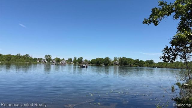 4260 Mccormick Drive, Linden, MI 48451