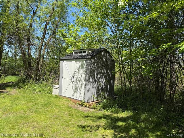 4260 Mccormick Drive, Linden, MI 48451