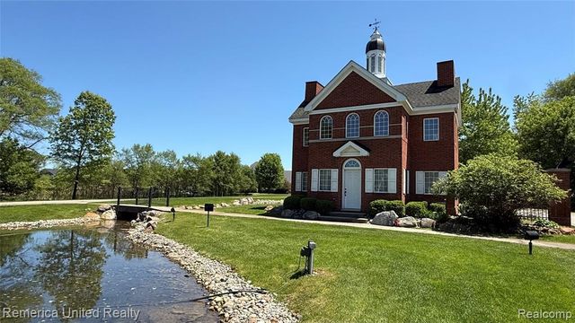 4260 Mccormick Drive, Linden, MI 48451