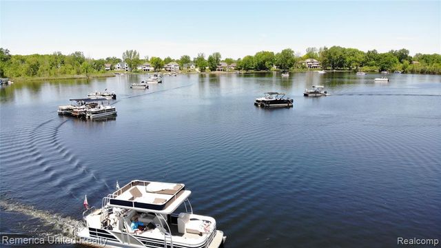 4260 Mccormick Drive, Linden, MI 48451